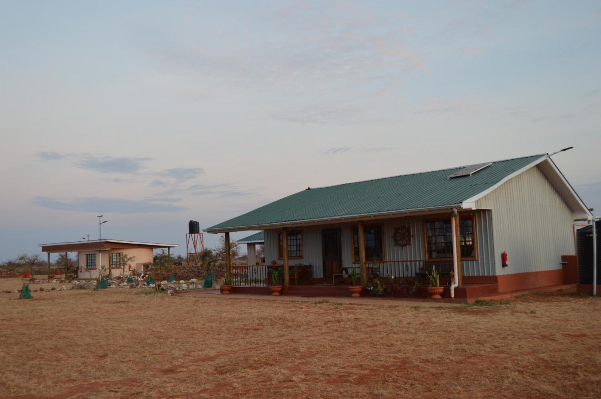 Wild Amboseli Ndovu Cottage. Eksteriør billede