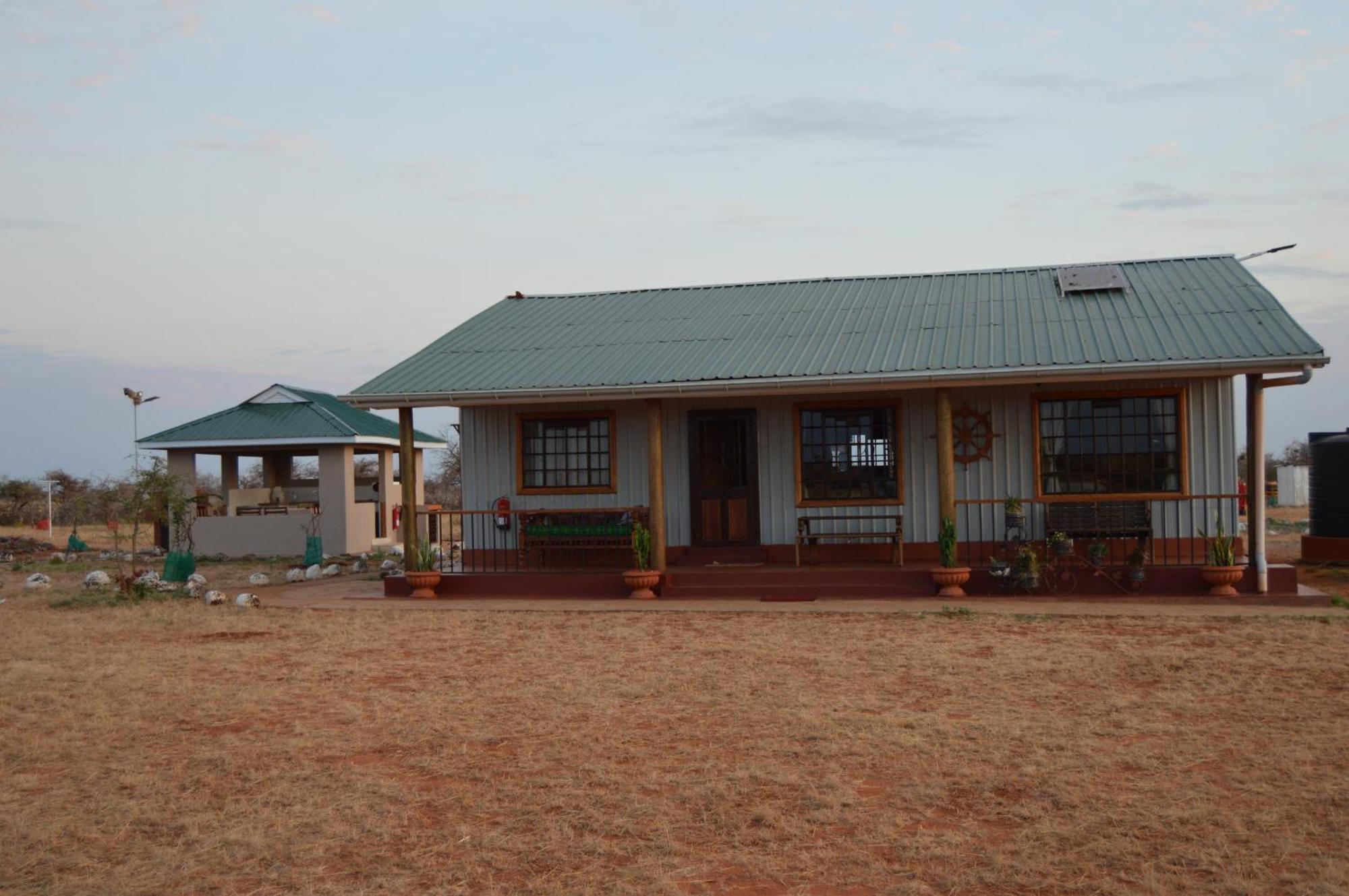 Wild Amboseli Ndovu Cottage. Eksteriør billede